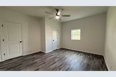 1321 Denver Avenue, Fort Worth, TX 76164 - Photo 7