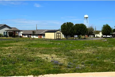 324 Preston Road, Mabank, TX 75147 - Photo 3