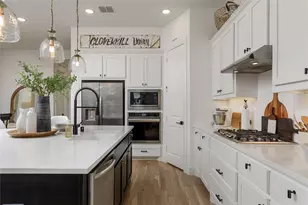 408 Blue Crk Cv, McKinney, TX 75071 - Photo 11