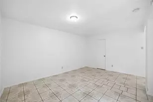 334 Valley Park Dr, Garland, TX 75043 - Photo 11