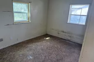 311 Elmo St, Cleburne, TX 76031 - Photo 7