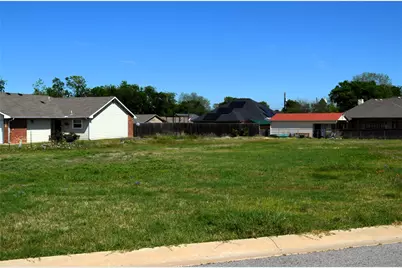 318 Preston Road, Mabank, TX 75147 - Photo 1