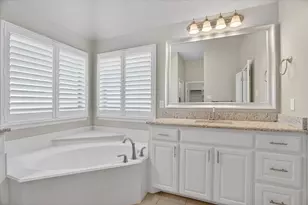1019 Merriam Ct, Weatherford, TX 76087 - Photo 19