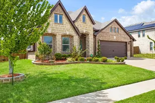 1919 Bellflower Dr, Glenn Heights, TX 75154 - Photo 3