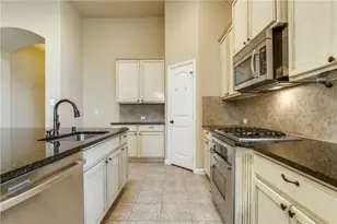 916 Partridge Dr, Aubrey, TX 76227 - Photo 13