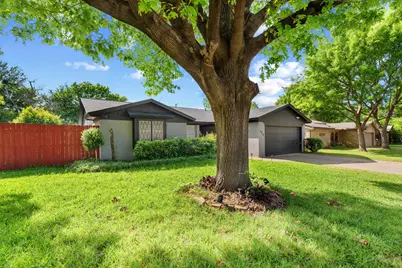 708 Del Mar Lane, Arlington, TX 76012 - Photo 3