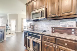 729 Franklin Dr, Joshua, TX 76058 - Photo 13