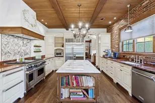 4327 Irving Ave, Dallas, TX 75219 - Photo 19