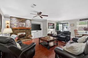 1907 Wes Hardin Cir, Bonham, TX 75418 - Photo 11