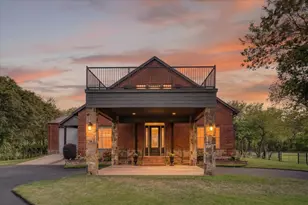 1290 Fox Ln, Burleson, TX 76028 - Photo 1