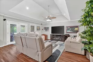 1290 Fox Ln, Burleson, TX 76028 - Photo 17