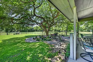 1290 Fox Ln, Burleson, TX 76028 - Photo 39
