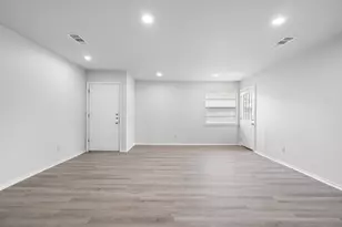 726 Skyline Dr, Duncanville, TX 75116 - Photo 9