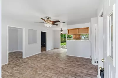 728 Lisa Lane, Cedar Hill, TX 75104 - Photo 5