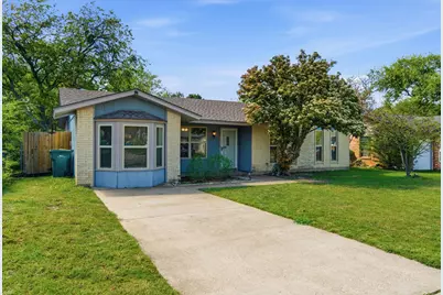 728 Lisa Lane, Cedar Hill, TX 75104 - Photo 3