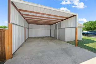 500 Green Meadow Dr, Boyd, TX 76023 - Photo 27