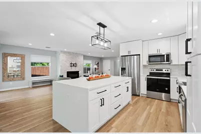 2728 Livingston Avenue, Fort Worth, TX 76110 - Photo 13