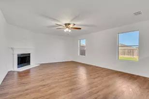 1313 Water Lily Dr, Little Elm, TX 75068 - Photo 5