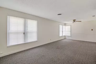 4836 Overton Avenue, Fort Worth, TX 76133 - Photo 3