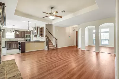 253 Cattlemans Trail, Saginaw, TX 76131 - Photo 3