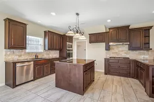 253 Cattlemans Trl, Saginaw, TX 76131 - Photo 5