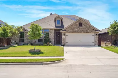 253 Cattlemans Trail, Saginaw, TX 76131 - Photo 1