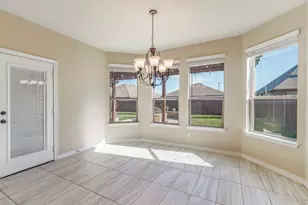 253 Cattlemans Trl, Saginaw, TX 76131 - Photo 9