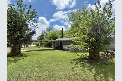 300 Rusk, Clyde, TX 79510 - Photo 3