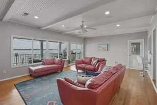 4015 Crescent Dr, Granbury, TX 76049 - Photo 7