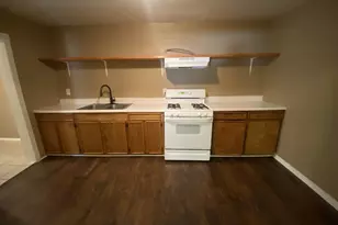 625 York St, Athens, TX 75751 - Photo 11