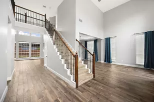 101 Edinburgh Ct, Highland Village, TX 75077 - Photo 5