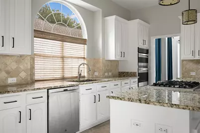 101 Edinburgh Court, Highland Village, TX 75077 - Photo 13