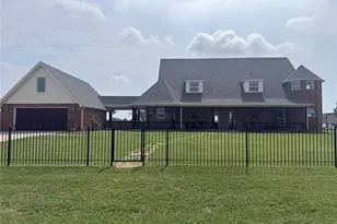 250 Newfield Ln, Springtown, TX 76082 - Photo 1