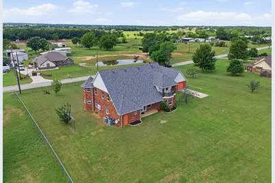 250 Newfield Lane, Springtown, TX 76082 - Photo 37