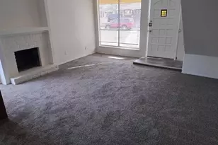 2623 Nina Cir, Grand Prairie, TX 75052 - Photo 3