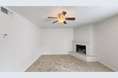 538 Norwood Circle E, Arlington, TX 76013 - Photo 5