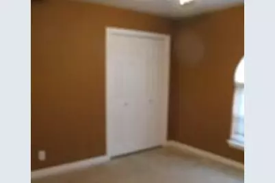 2109 Meadow Lane, Grand Prairie, TX 75050 - Photo 13