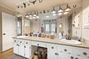8325 Crosswind Dr, Fort Worth, TX 76179 - Photo 13