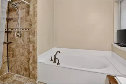 8905 San Joaquin Trail, Fort Worth, TX 76118 - Photo 23