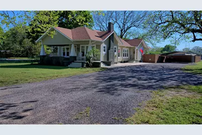 608 S Broad Street, Saint Jo, TX 76265 - Photo 3