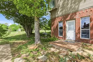 1913 W Arbor Rose Dr, Grand Prairie, TX 75050 - Photo 35