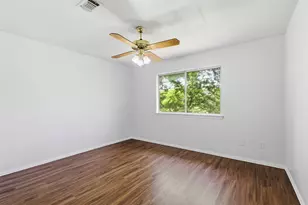 1913 W Arbor Rose Dr, Grand Prairie, TX 75050 - Photo 25