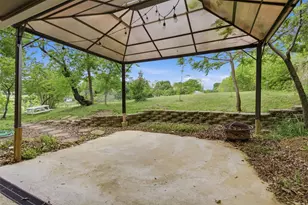 1913 W Arbor Rose Dr, Grand Prairie, TX 75050 - Photo 37