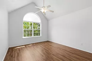 1913 W Arbor Rose Dr, Grand Prairie, TX 75050 - Photo 19