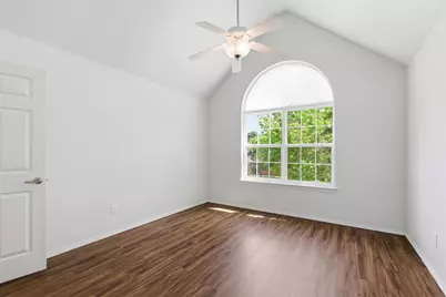 1913 W Arbor Rose Drive, Grand Prairie, TX 75050 - Photo 21