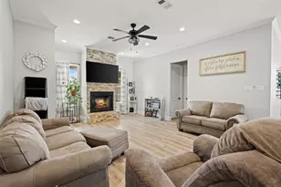 1307 Carnoustie Dr, Ennis, TX 75119 - Photo 5