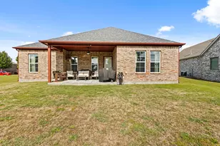 1307 Carnoustie Dr, Ennis, TX 75119 - Photo 25
