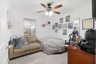 620 Moore St, Blossom, TX 75416 - Photo 11