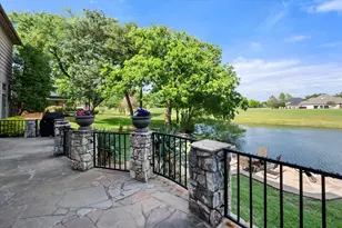 814 Muirfield Dr, Mansfield, TX 76063 - Photo 5