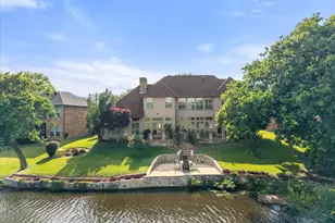 814 Muirfield Dr, Mansfield, TX 76063 - Photo 3